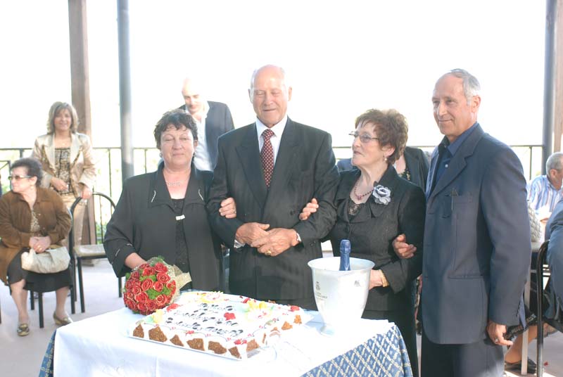 50 di  Giuseppe e Angela - Gravina 25 maggio 2008 foto 000233