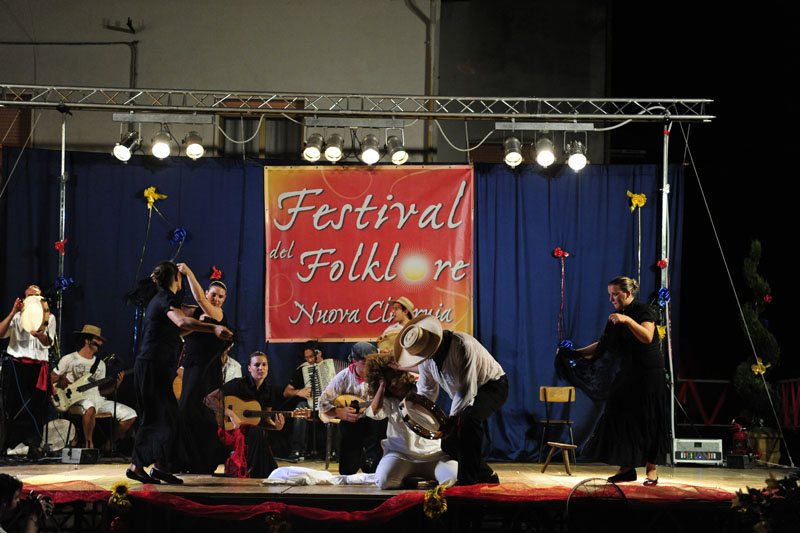 festa del folklore - 16 agosto 2009 - mc058