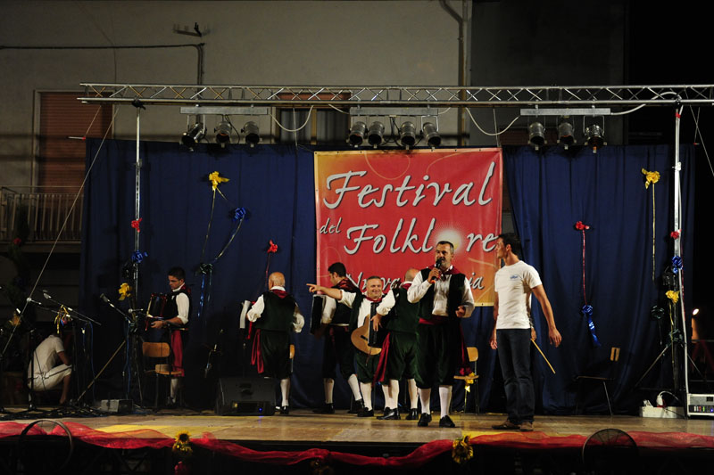 festa del folklore - 16 agosto 2009 - mc062