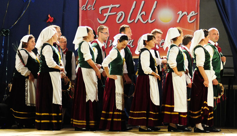 festa del folklore - 16 agosto 2009 - mc065