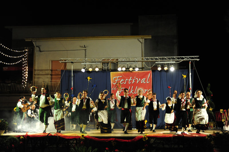 festa del folklore - 16 agosto 2009 - mc072