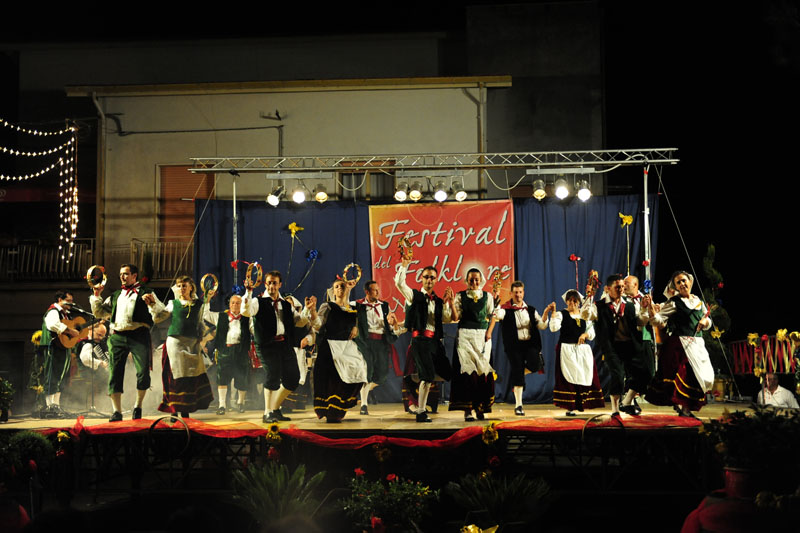 festa del folklore - 16 agosto 2009 - mc074