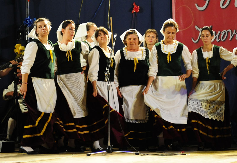 festa del folklore - 16 agosto 2009 - mc081