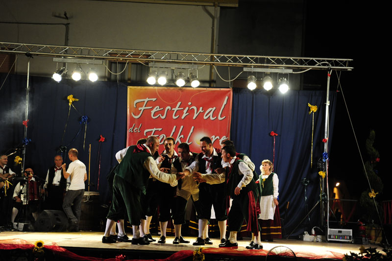 festa del folklore - 16 agosto 2009 - mc108