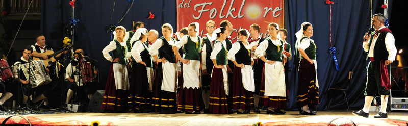 festa del folklore - 16 agosto 2009 - mc200